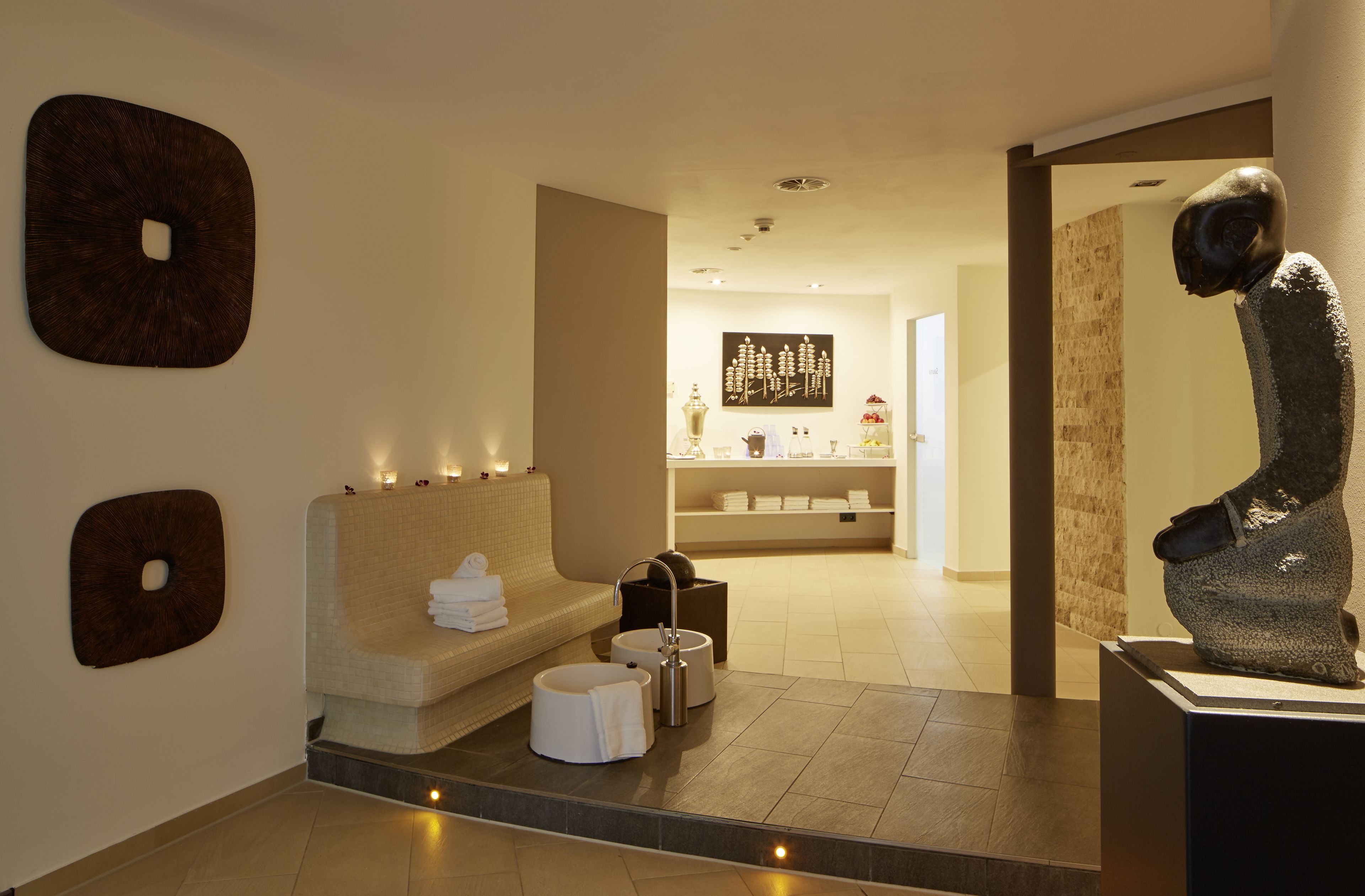 sauna, steam room, body treatments, sports massages, body wraps