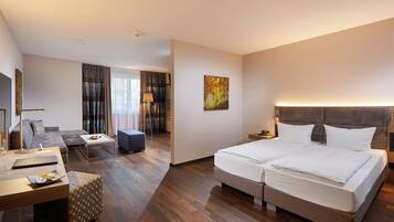 Junior Suite, Multiple Beds