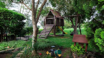 Children's play area - outdoor