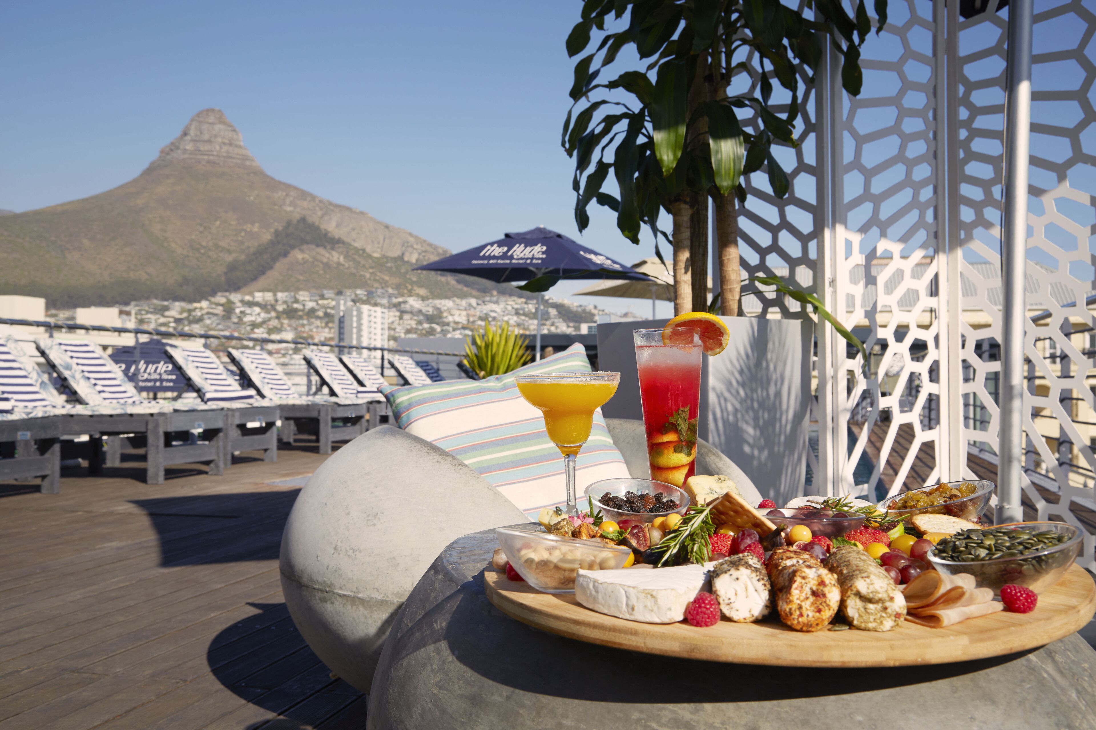 Se sirven almuerzos y cenas