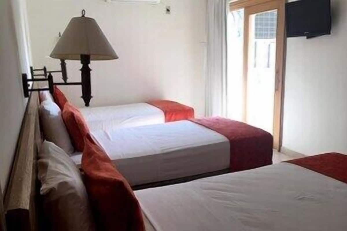 Premium bedding, minibar, in-room safe, free WiFi