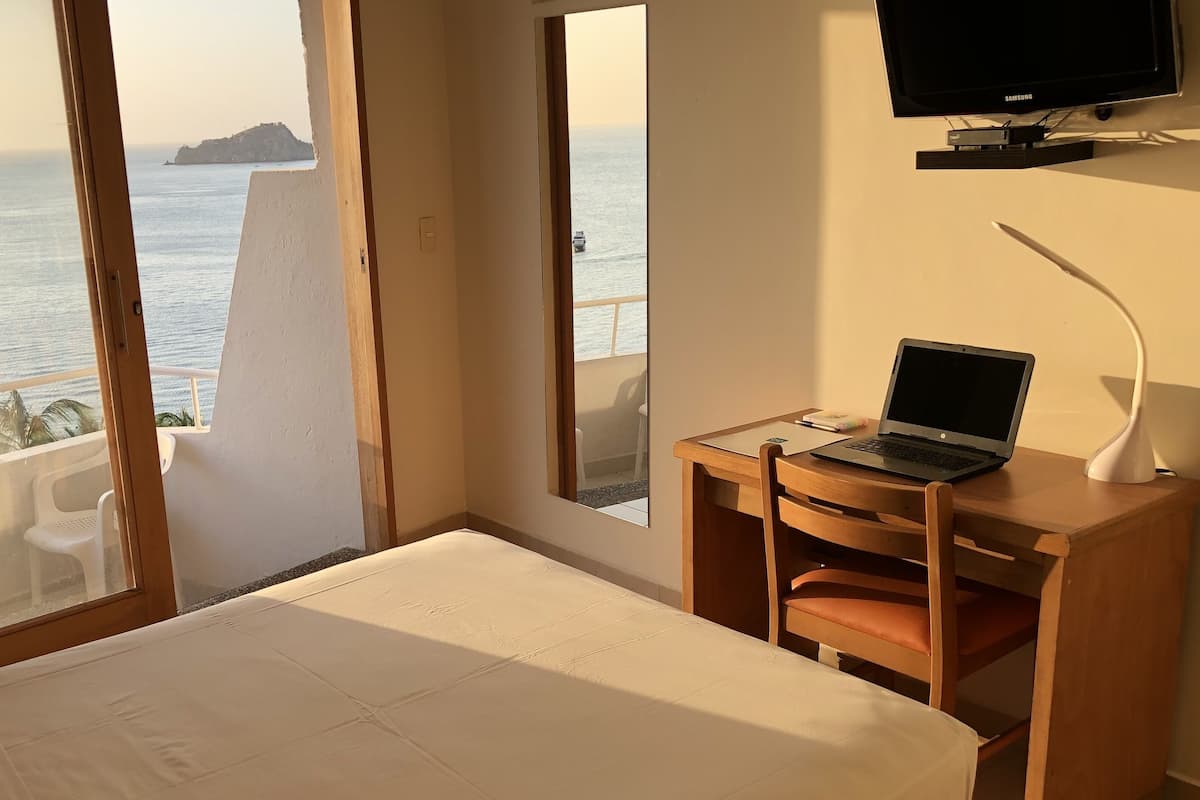 Premium bedding, minibar, in-room safe, free WiFi