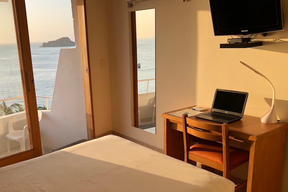 Premium bedding, minibar, in-room safe, free WiFi