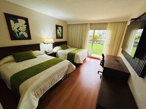 Doppelzimmer | Zimmersafe, Schreibtisch, Bügeleisen/Bügelbrett, kostenloses WLAN