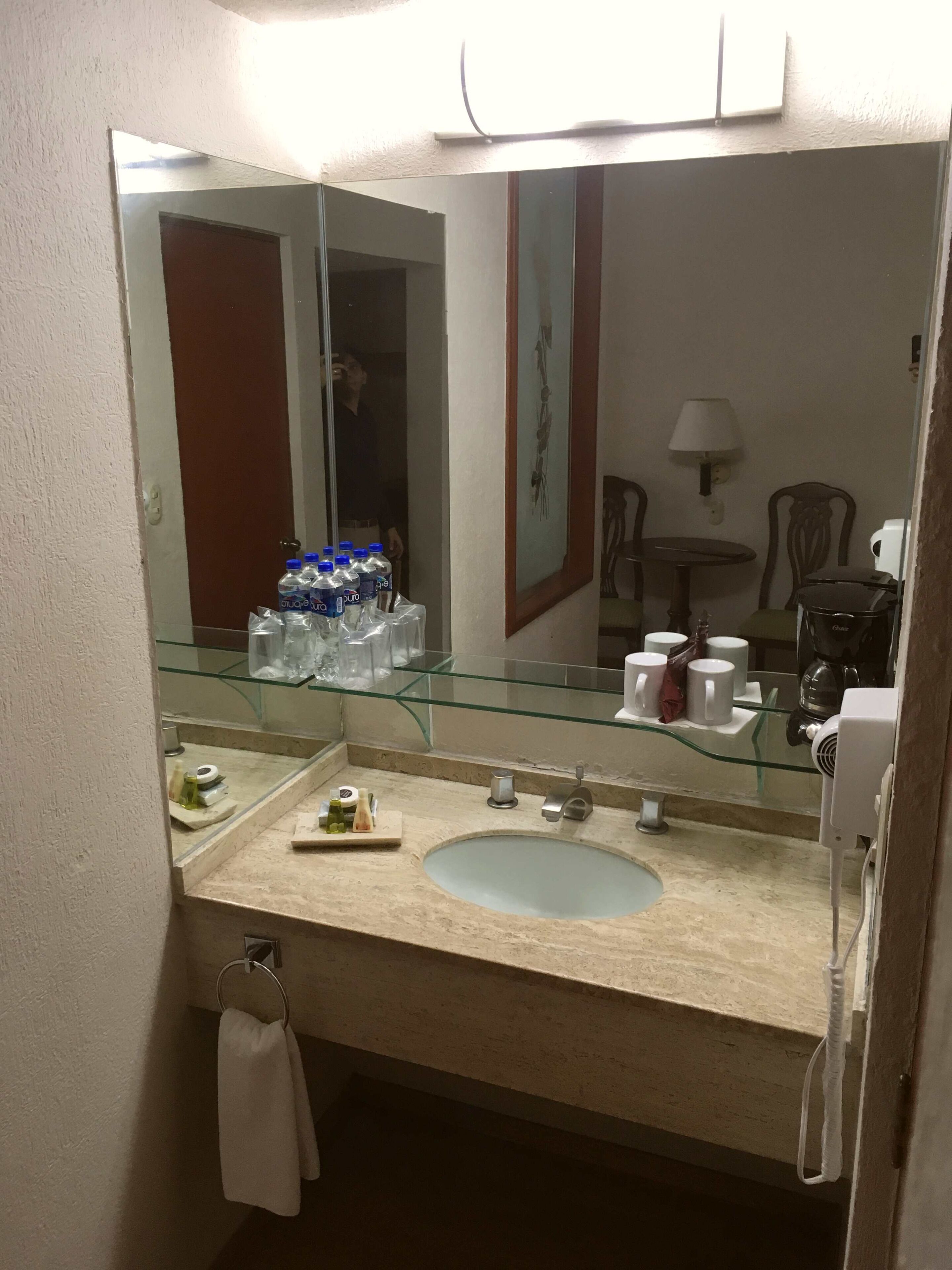 double room | bathroom | shower, free toiletries, hair dryer, towels
