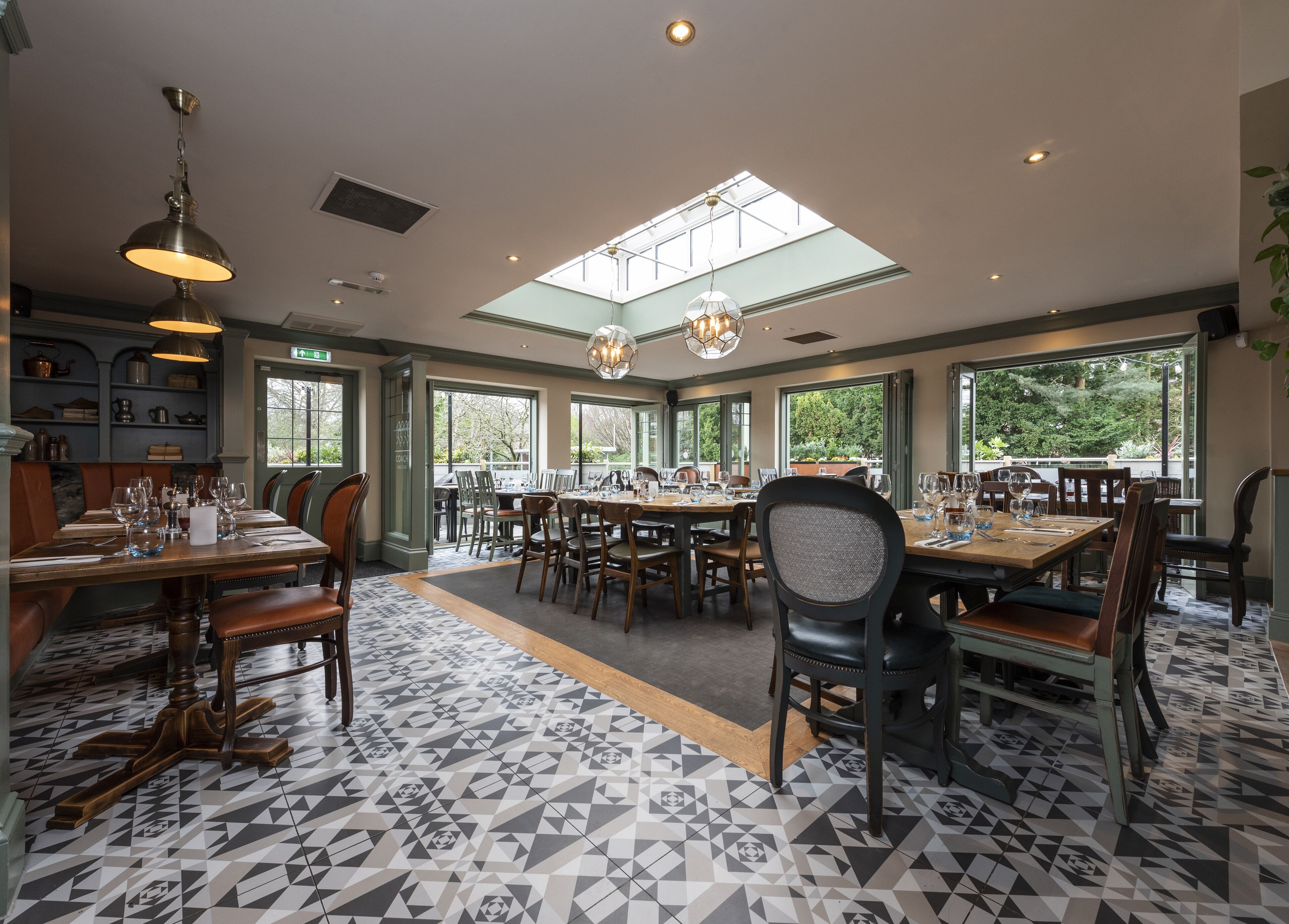 breakfast, lunch, dinner served; british cuisine