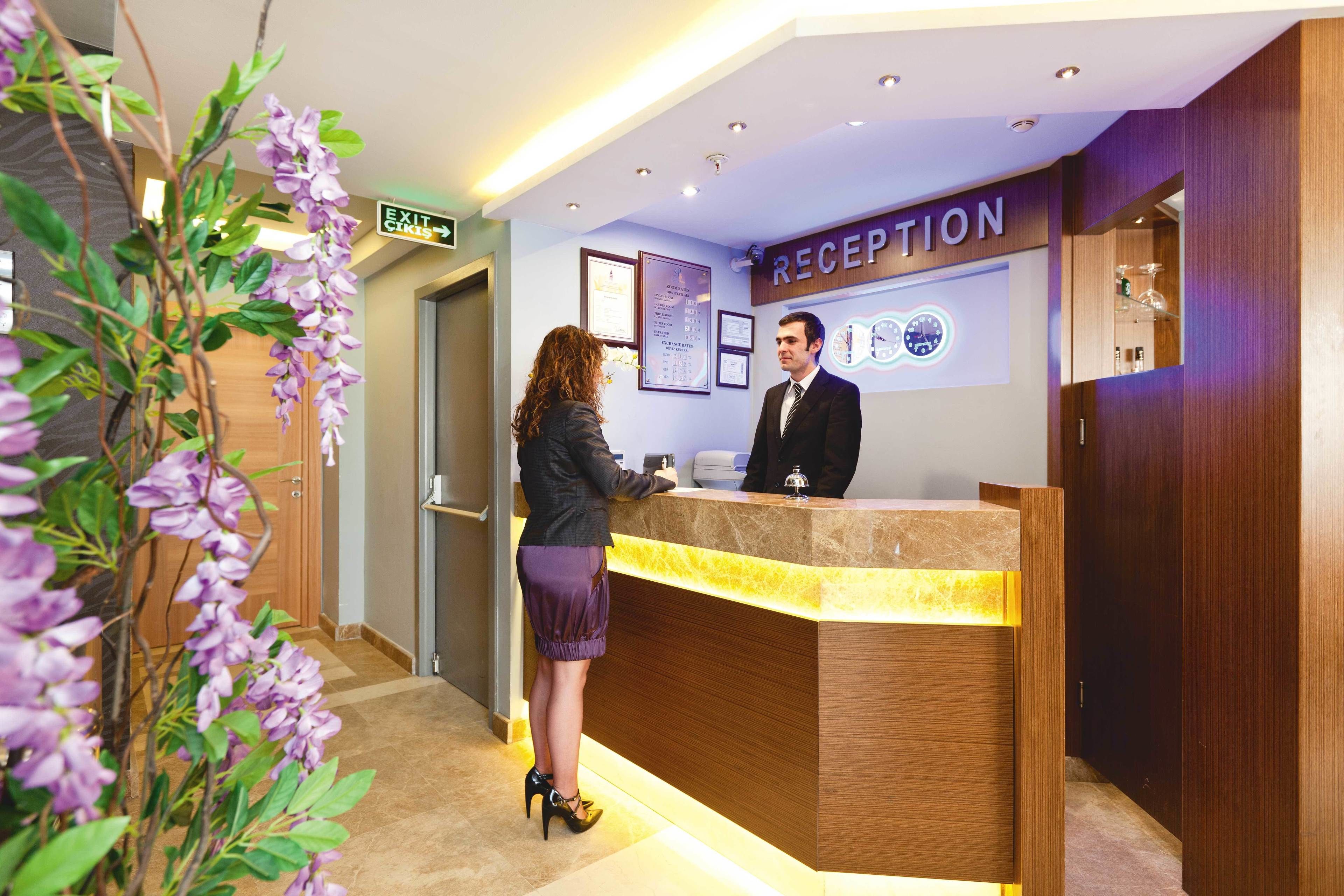 Photo - Emerald Hotel