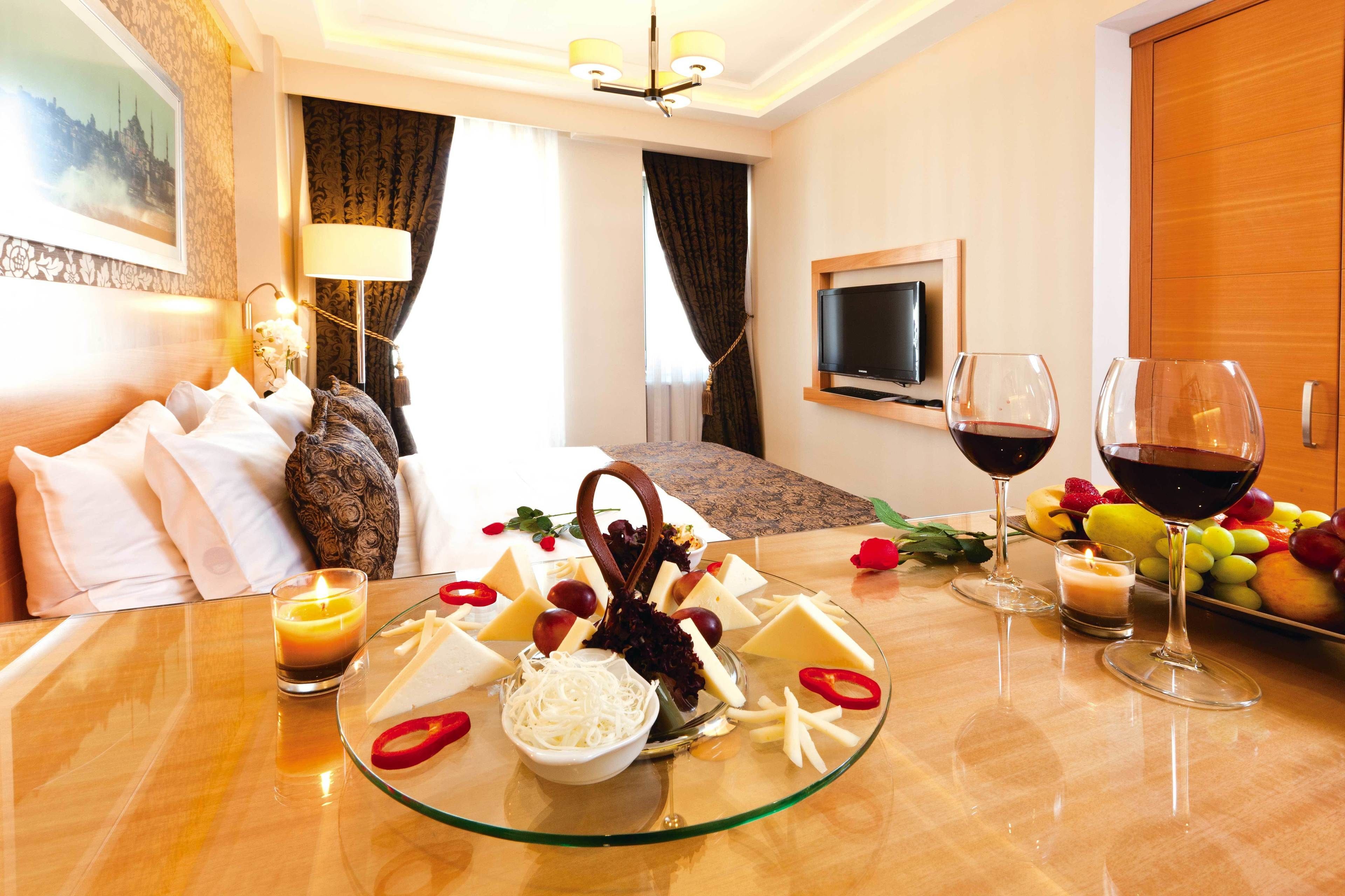 Junior-Suite, 1 Schlafzimmer, Stadtblick | Bettwäsche aus ägyptischer Baumwolle, hochwertige Bettwaren