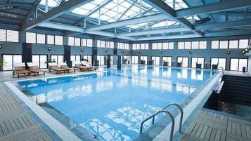 Indoor pool, outdoor pool