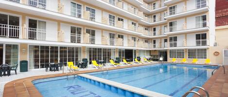 季節限定屋外プール