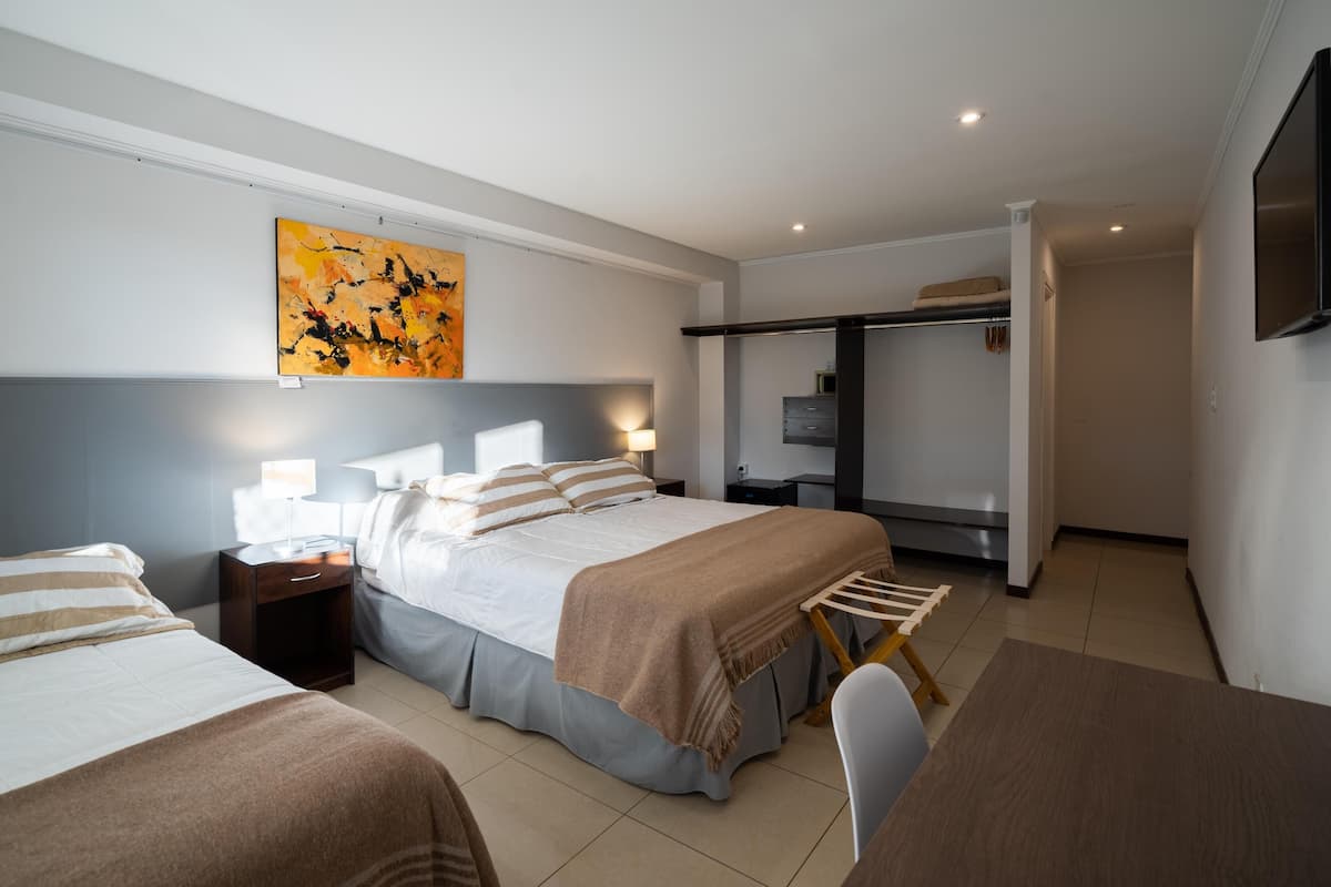 Hypo-allergenic bedding, minibar, in-room safe, desk