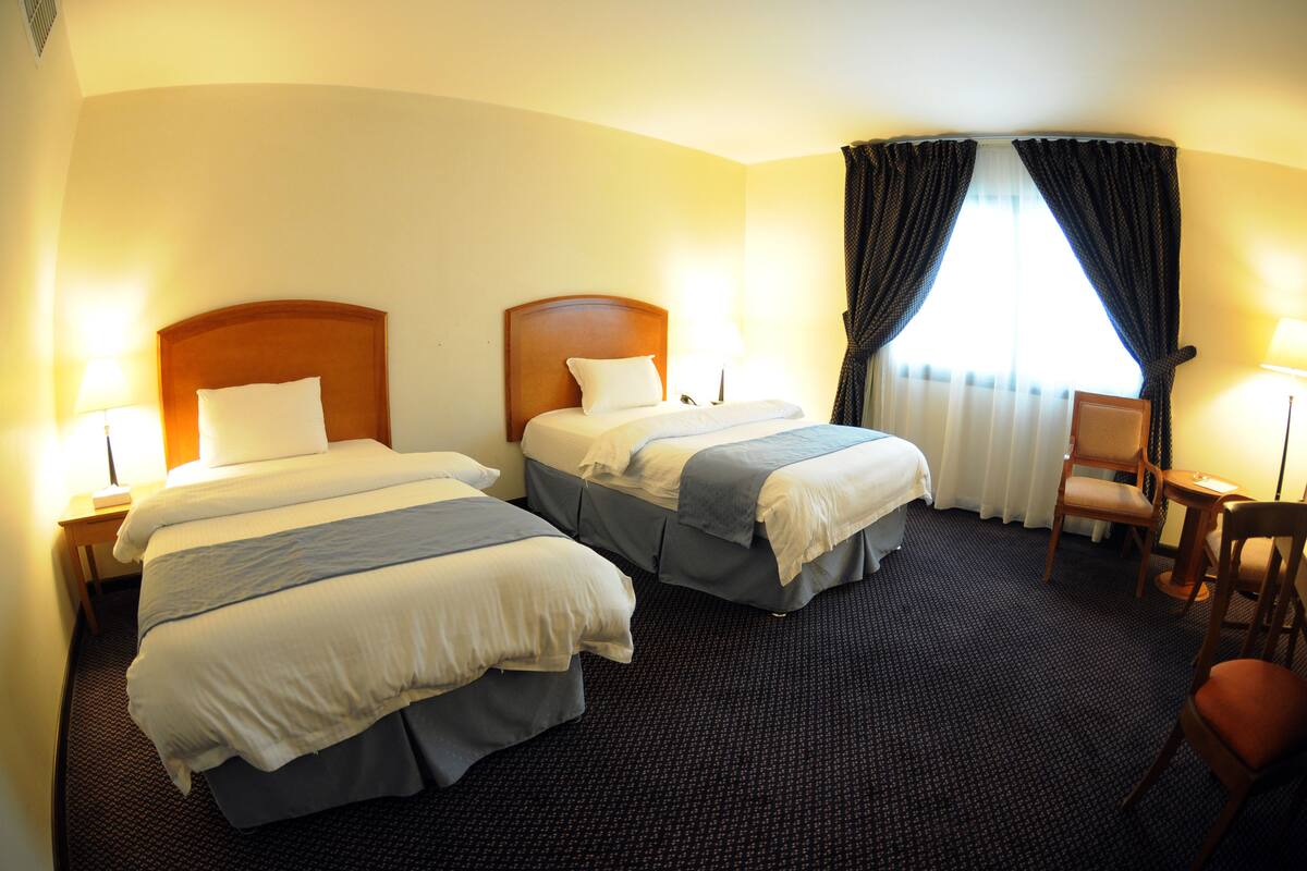 Minibar, Zimmersafe, kostenlose Babybetten, Zustellbetten