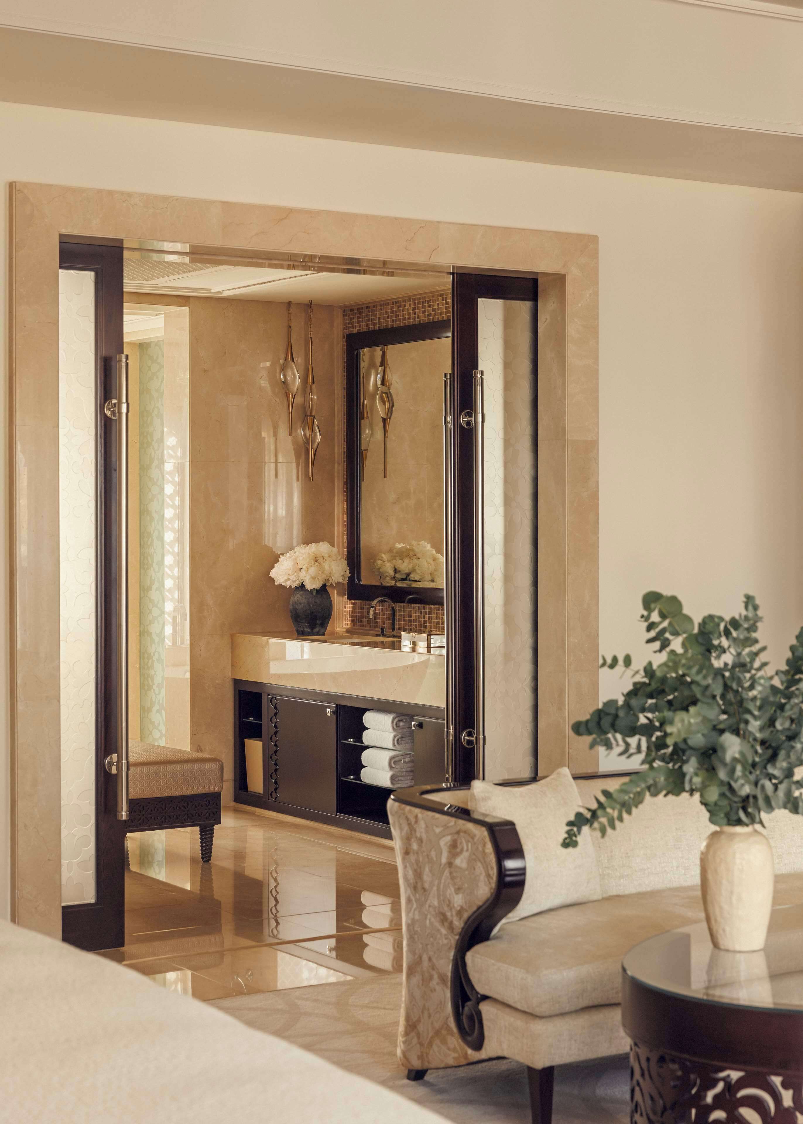 grand villa, 3 bedrooms (palm beach) | bathroom | separate bathtub and shower, deep-soaking bathtub, rainfall showerhead