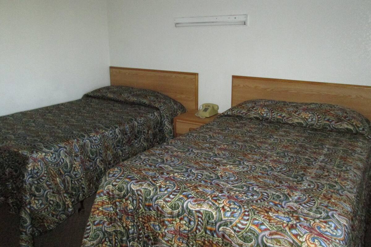 Standard Room, 2 Double Beds, Non Smoking | 1 bedroom, premium bedding, desk, bed sheets