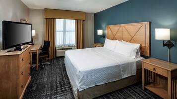 Pillowtop beds, desk, laptop workspace, blackout drapes