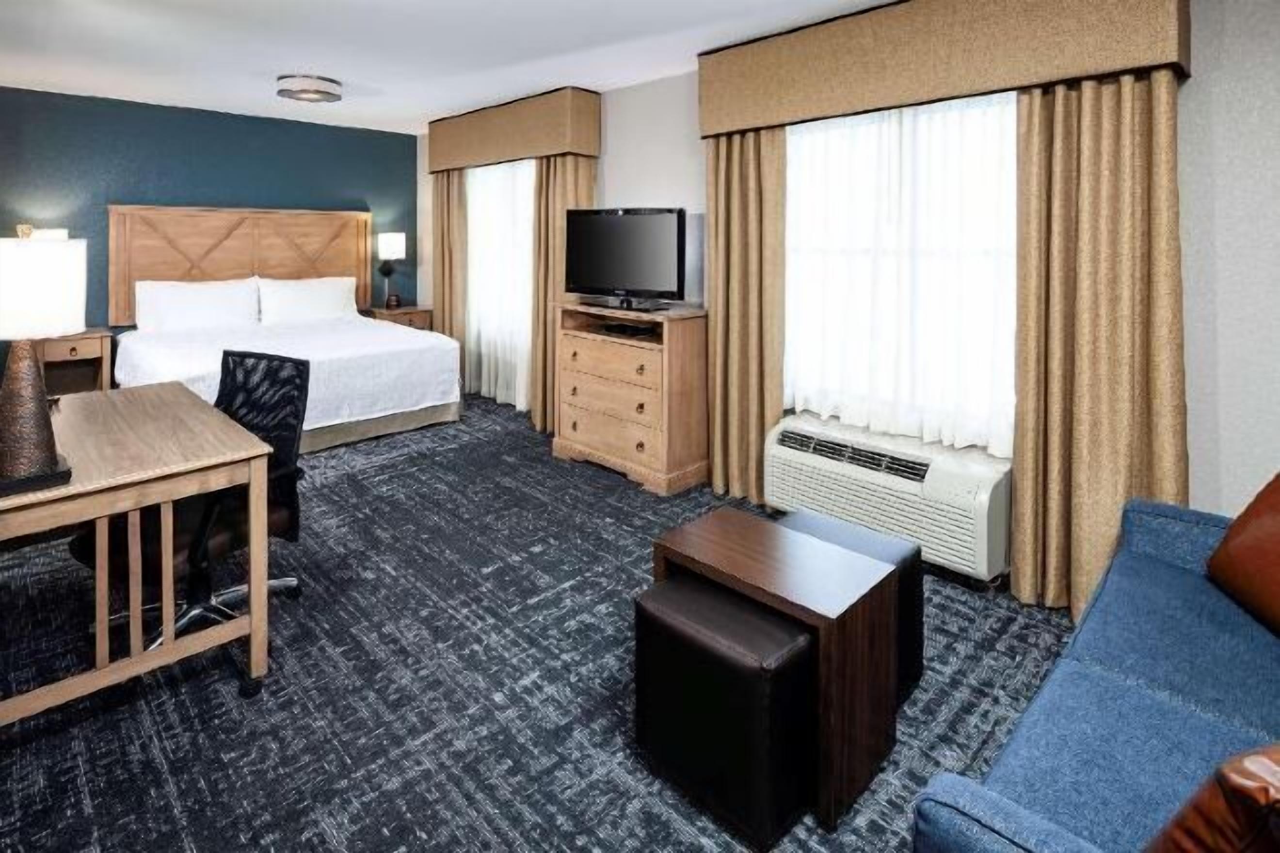 Pillowtop beds, desk, laptop workspace, blackout drapes