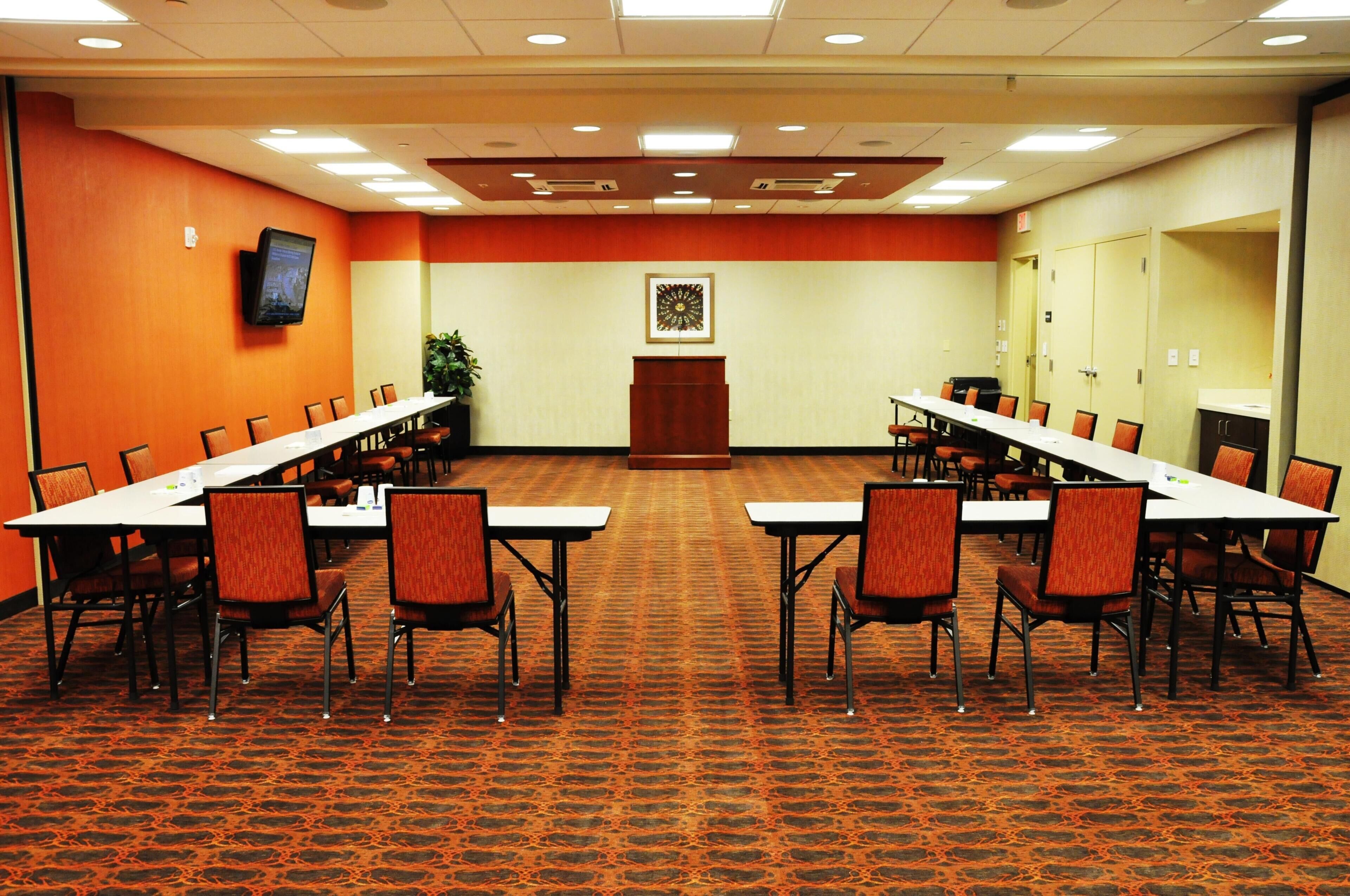 Photo - Hampton Inn & Suites Cincinnati / Uptown - University Area