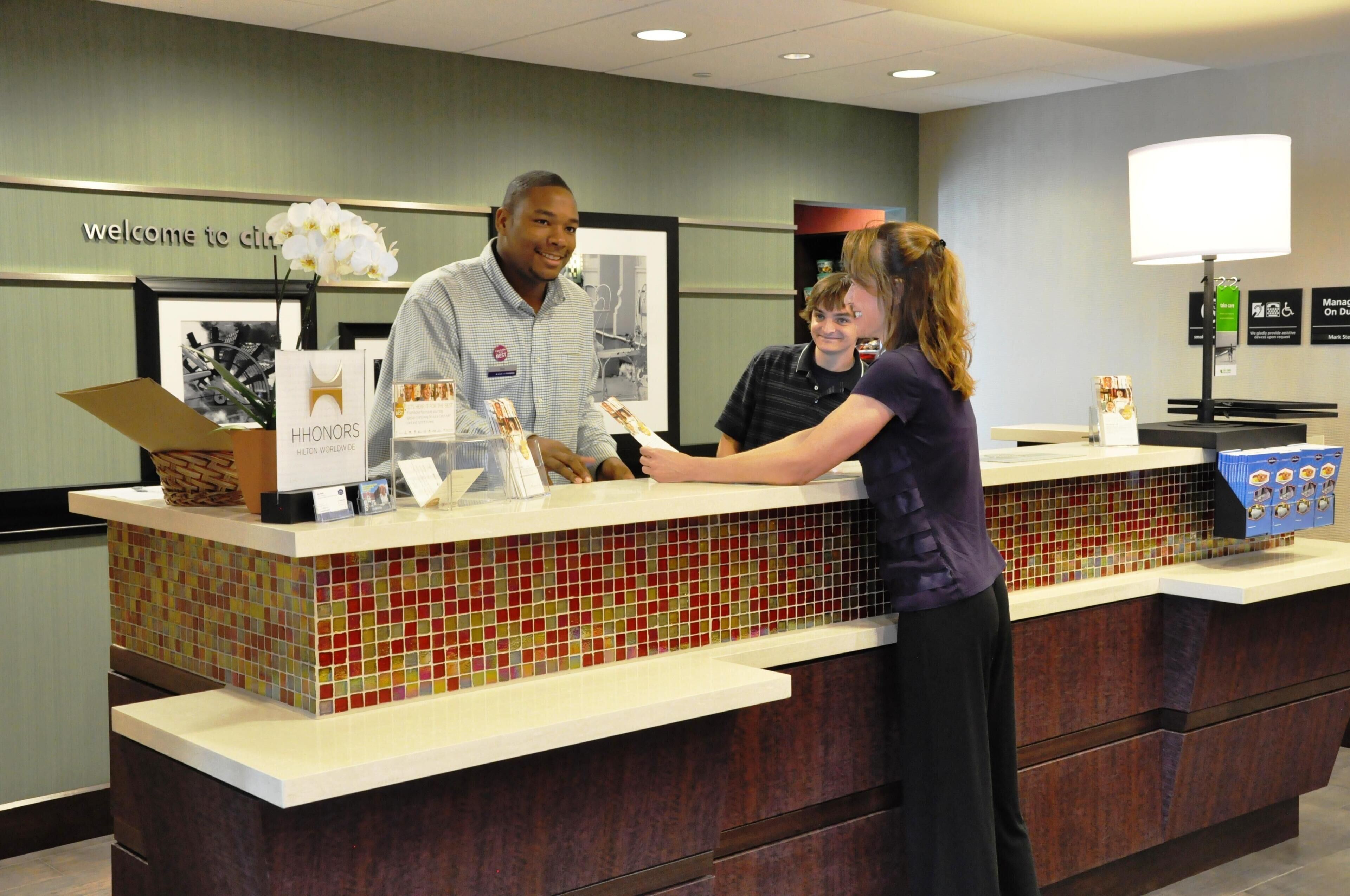 Photo - Hampton Inn & Suites Cincinnati / Uptown - University Area