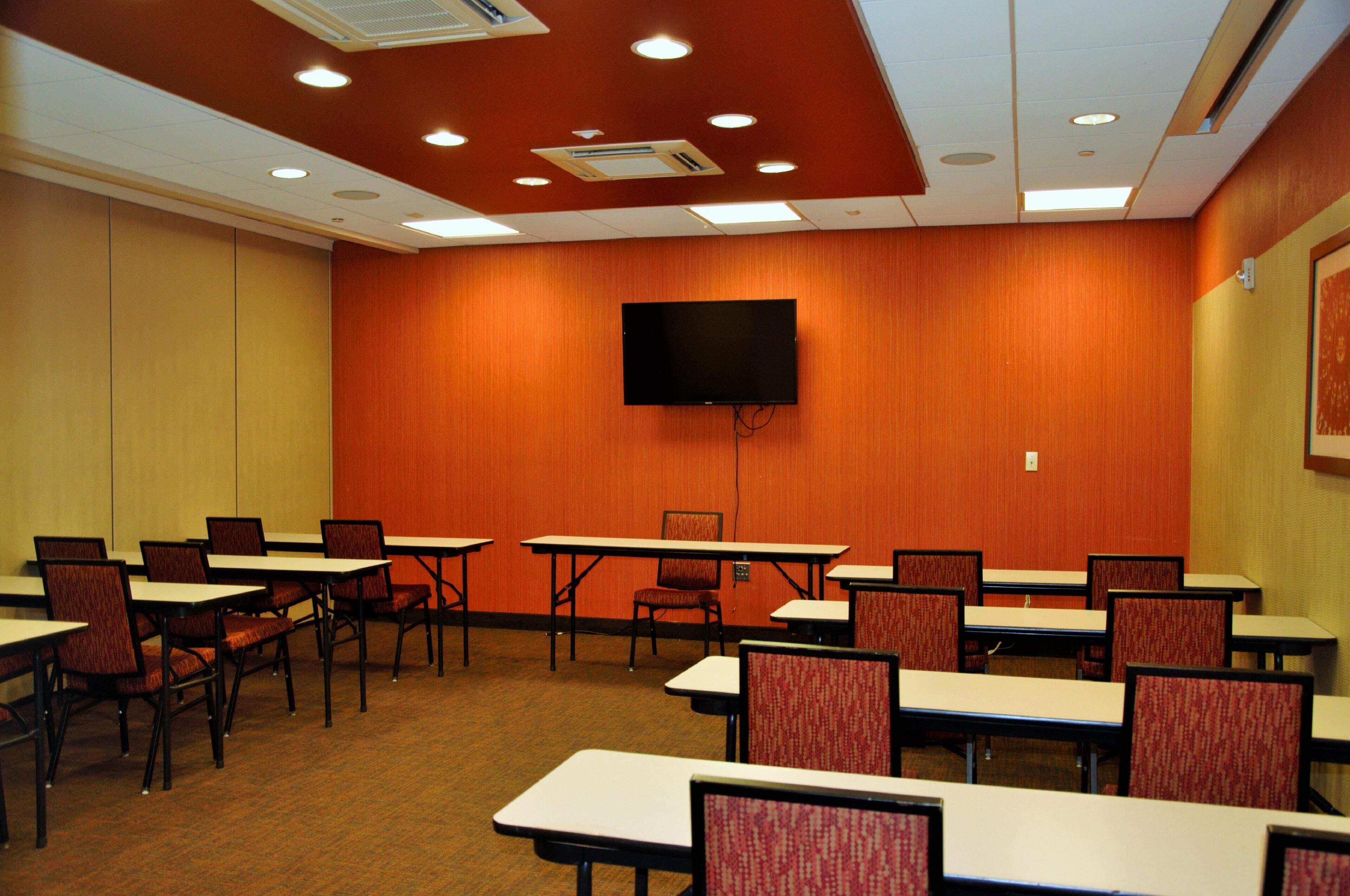 Photo - Hampton Inn & Suites Cincinnati / Uptown - University Area