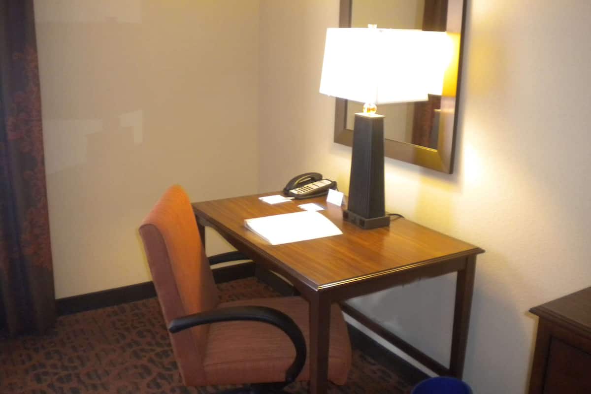 In-room safe, laptop workspace, blackout curtains, iron/ironing board