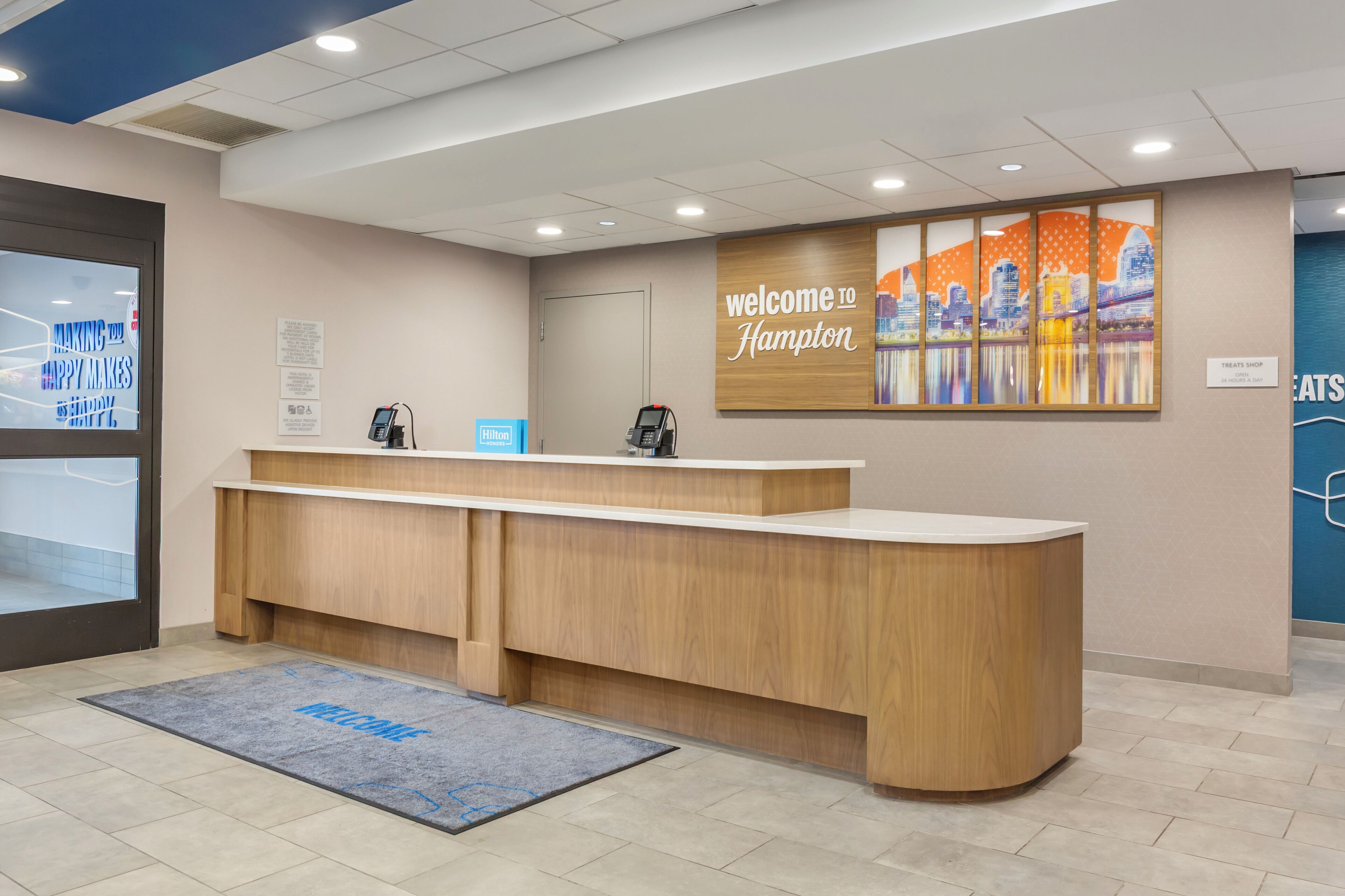 Photo - Hampton Inn & Suites Cincinnati/Uptown-University Area