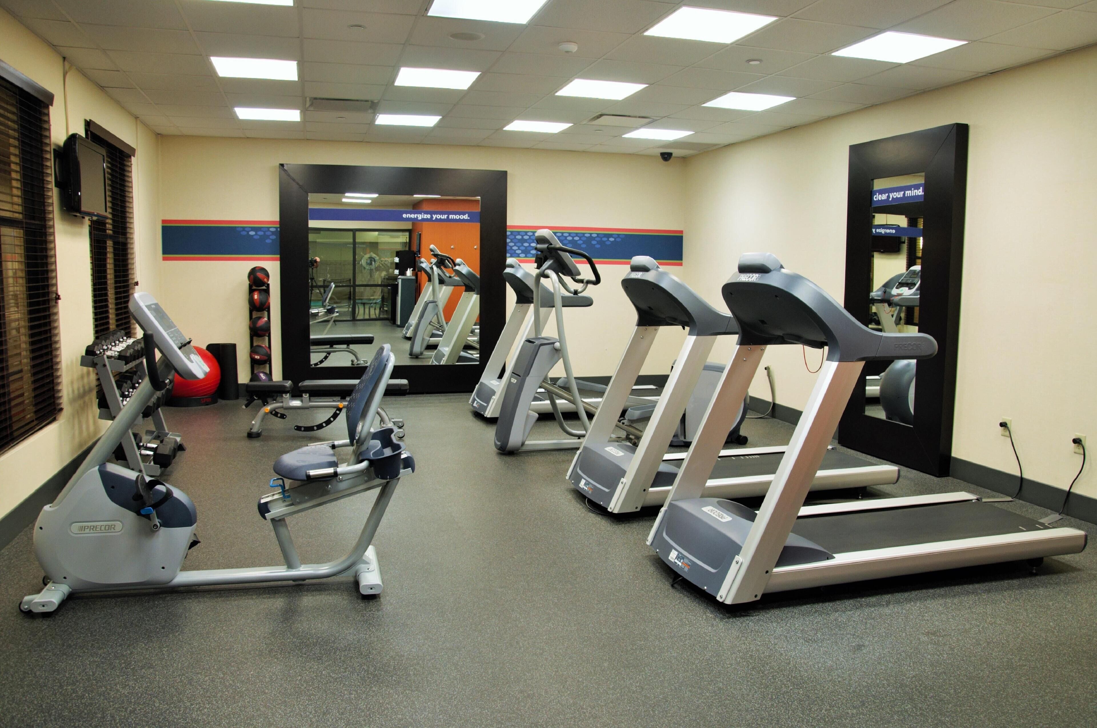 Photo - Hampton Inn & Suites Cincinnati / Uptown - University Area