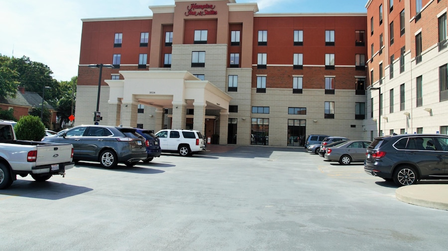 Hampton Inn & Suites Cincinnati/Uptown-University Area