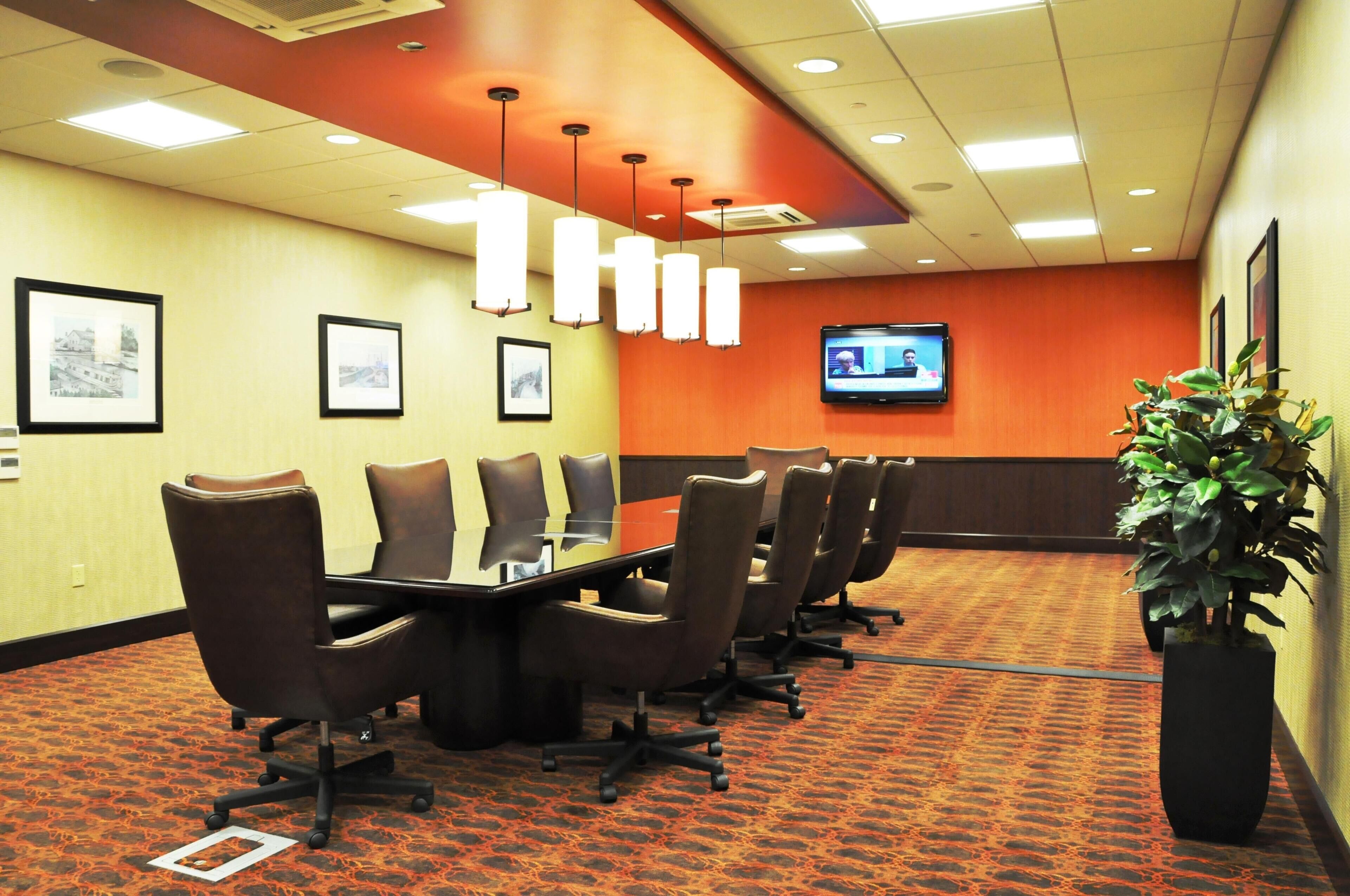 Photo - Hampton Inn & Suites Cincinnati / Uptown - University Area