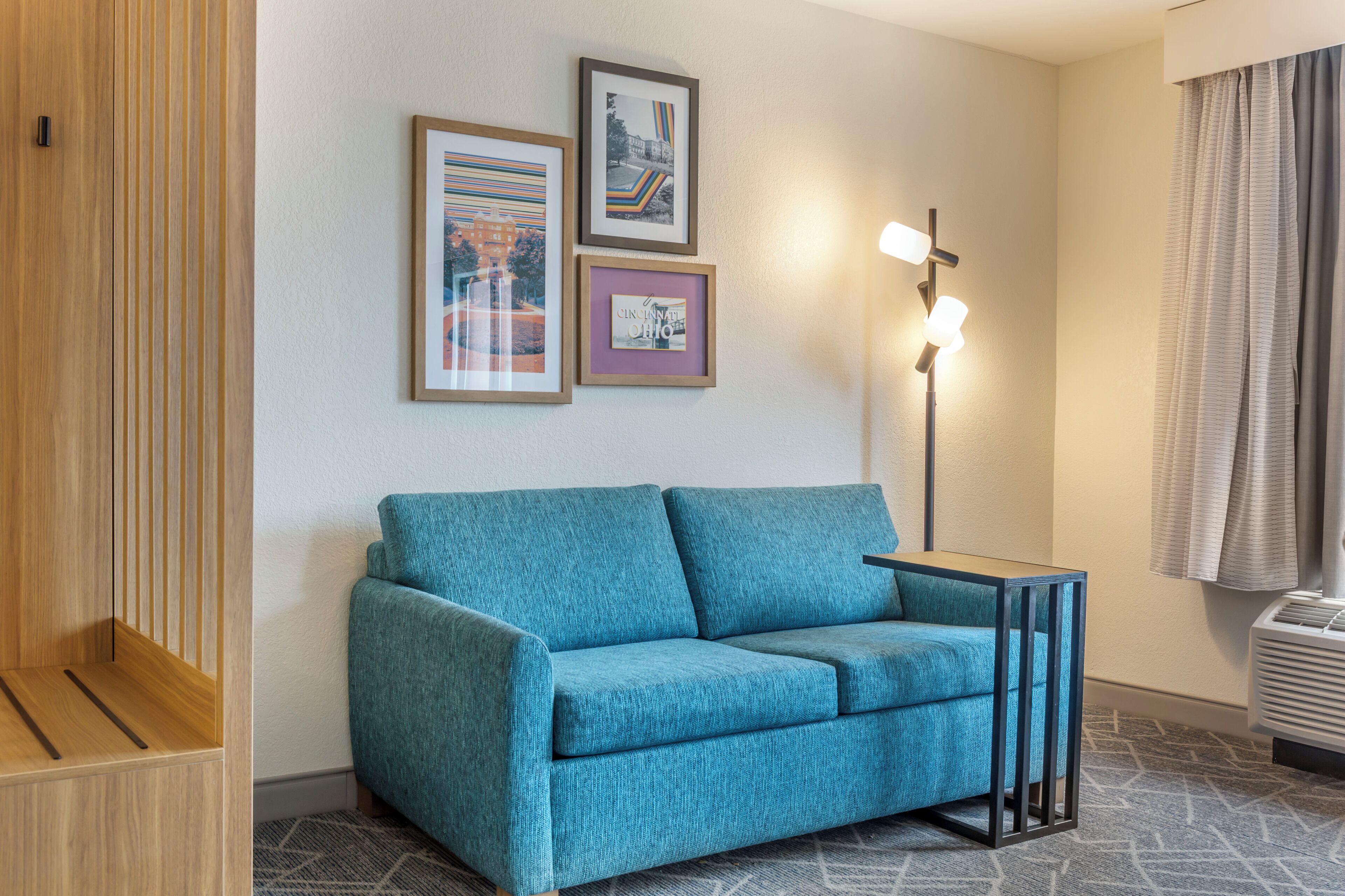 Photo - Hampton Inn & Suites Cincinnati/Uptown-University Area