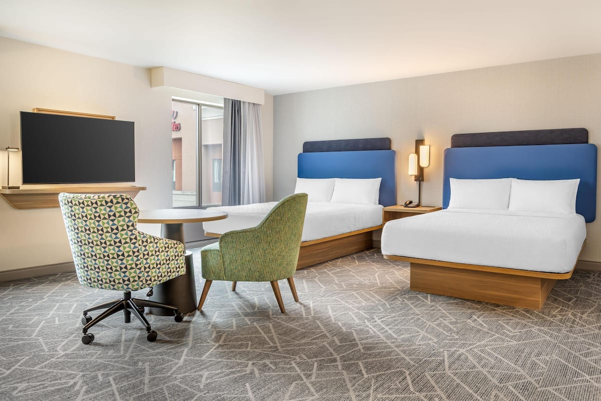Suite, 2 Queen Beds, Refrigerator & Microwave (Wet bar)