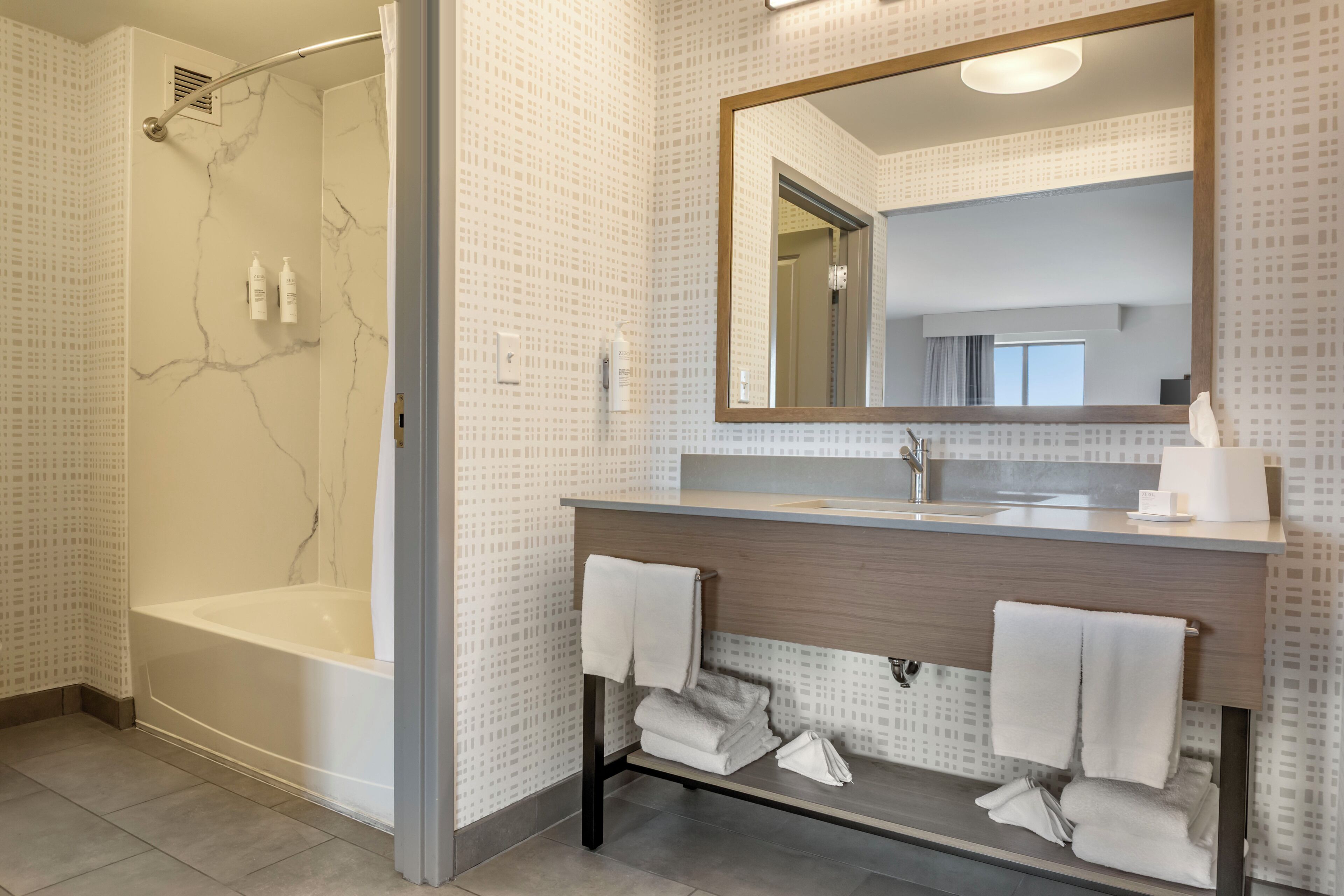 Photo - Hampton Inn & Suites Cincinnati/Uptown-University Area