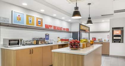 Hampton Inn & Suites Cincinnati/Uptown-University Area