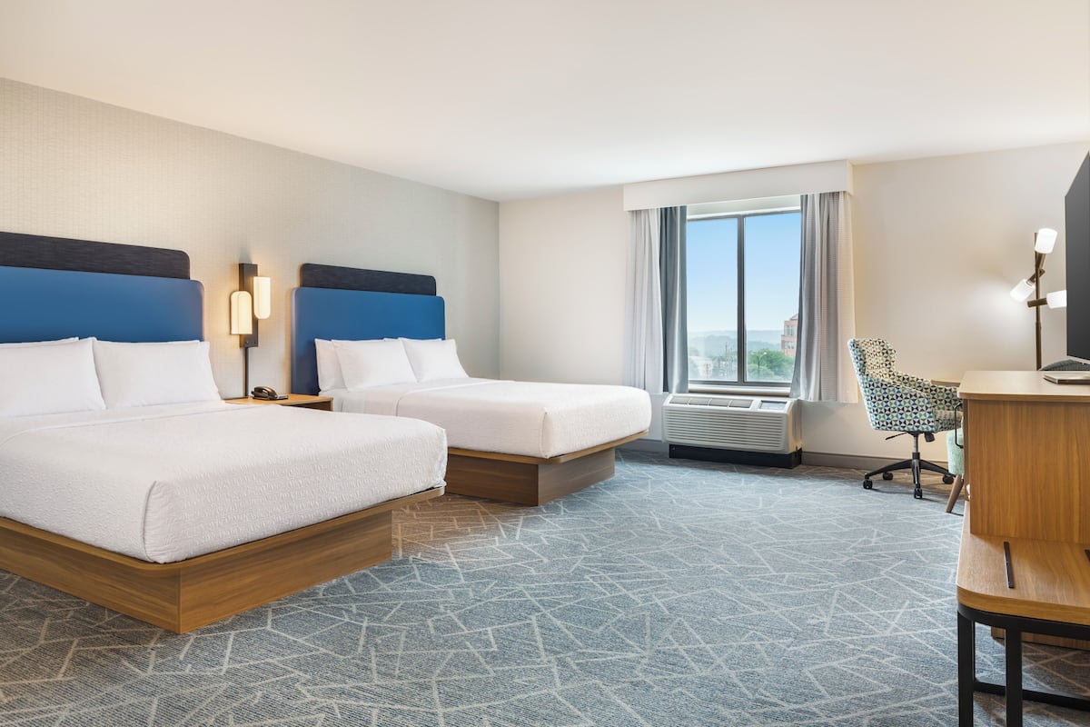 Room, 2 Queen Beds, Non Smoking