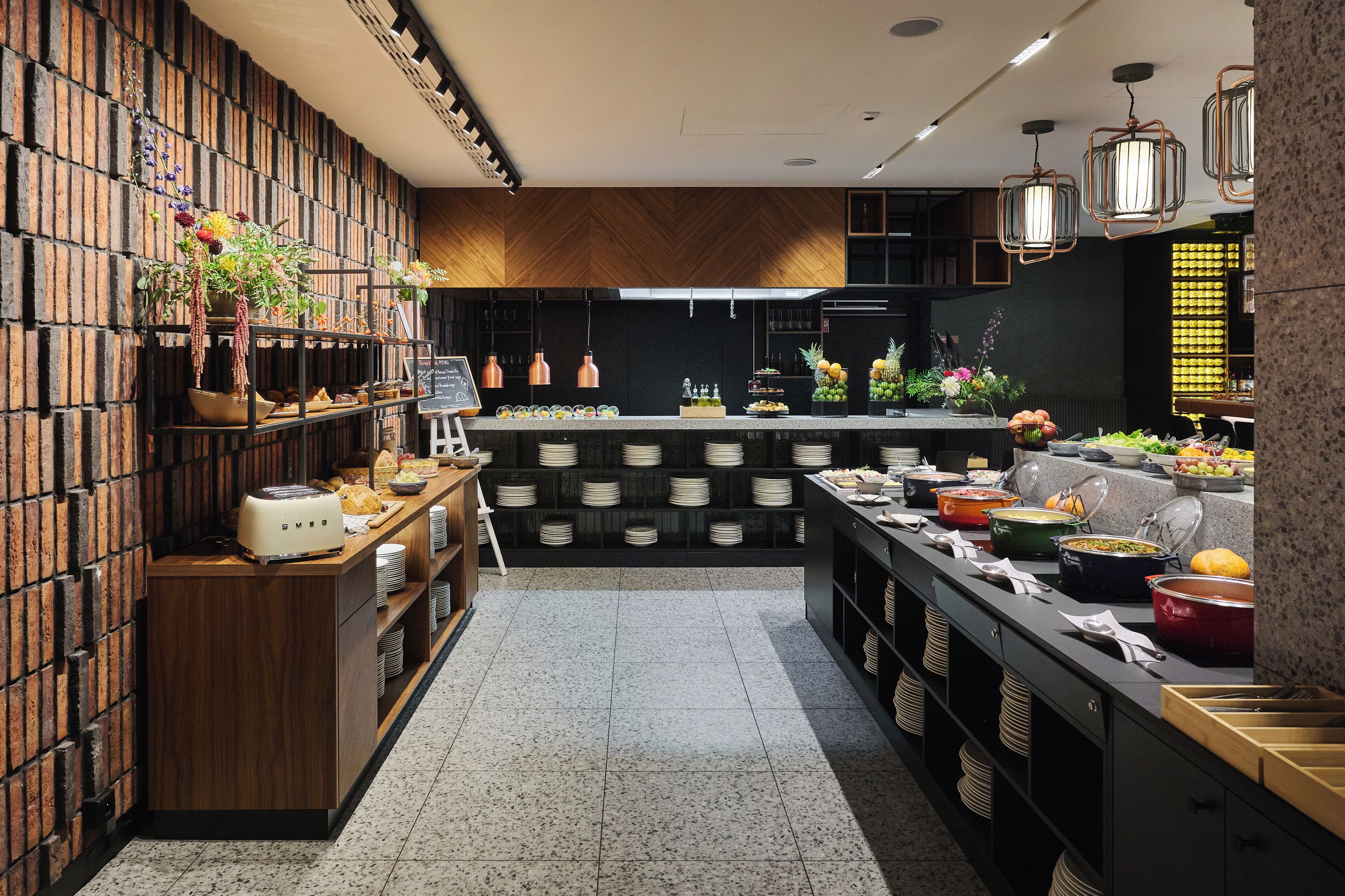 Frokostbuffé hver dag (PLN 80 per person)