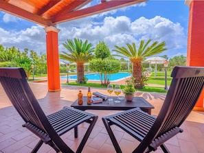 Habitación triple estándar | Terraza o patio