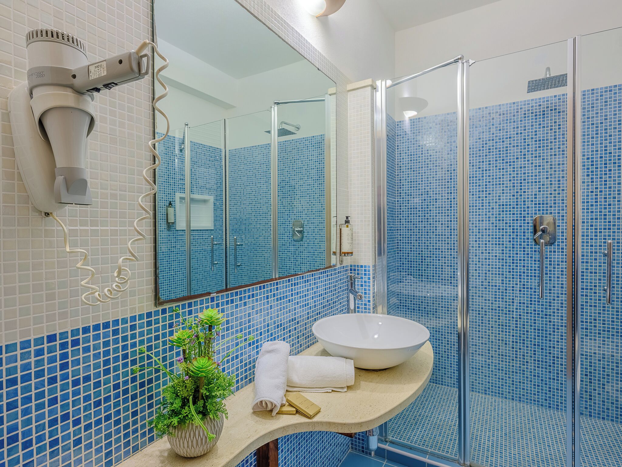 standard triple room | bathroom | shower, rainfall showerhead, designer toiletries, hair dryer