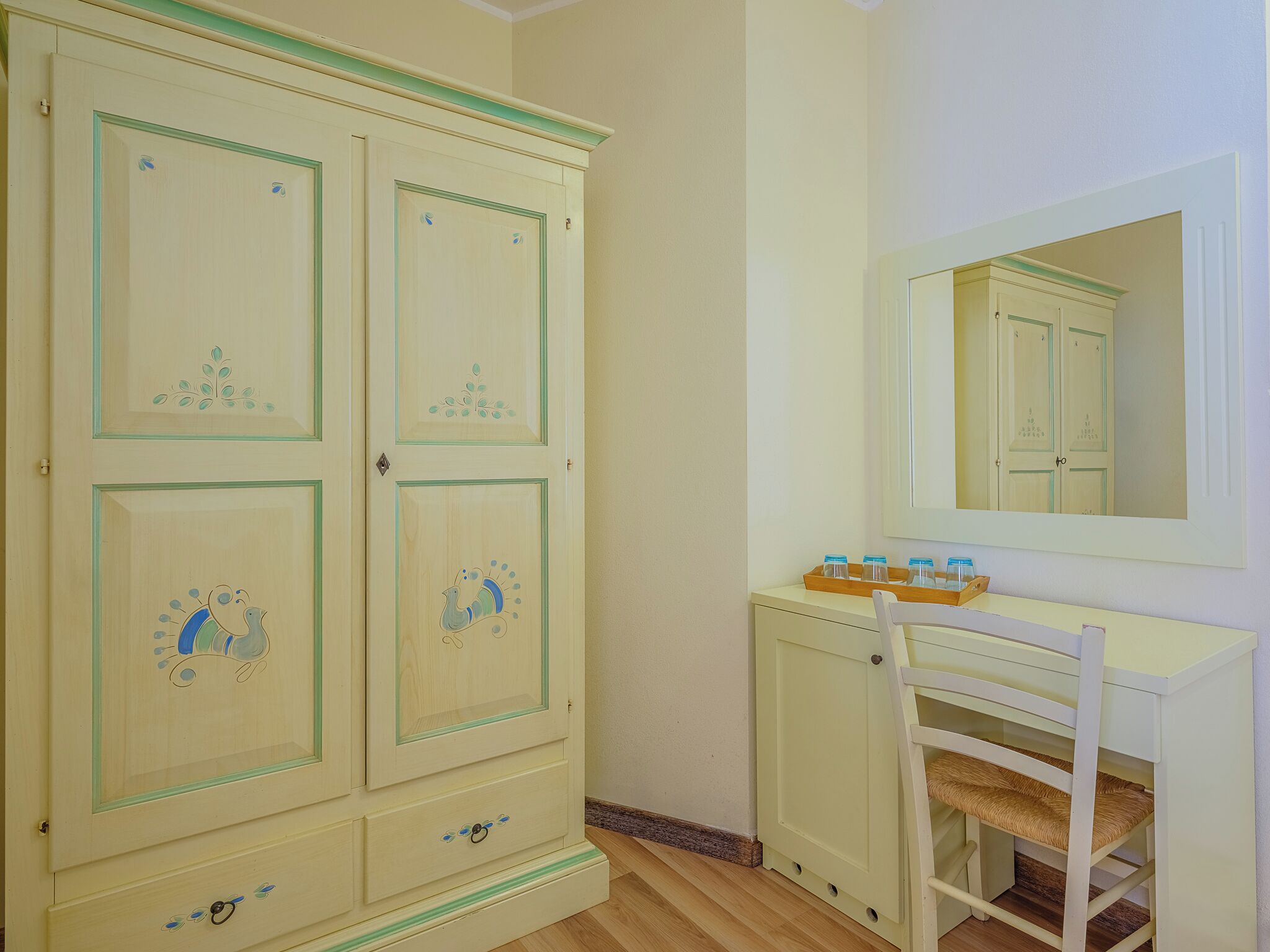 junior suite | 1 bedroom, premium bedding, down duvets, select comfort beds