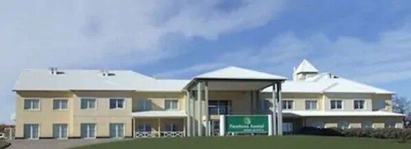 Front of property - Paradores Austral Bahia Blanca (Bahia Blanca)