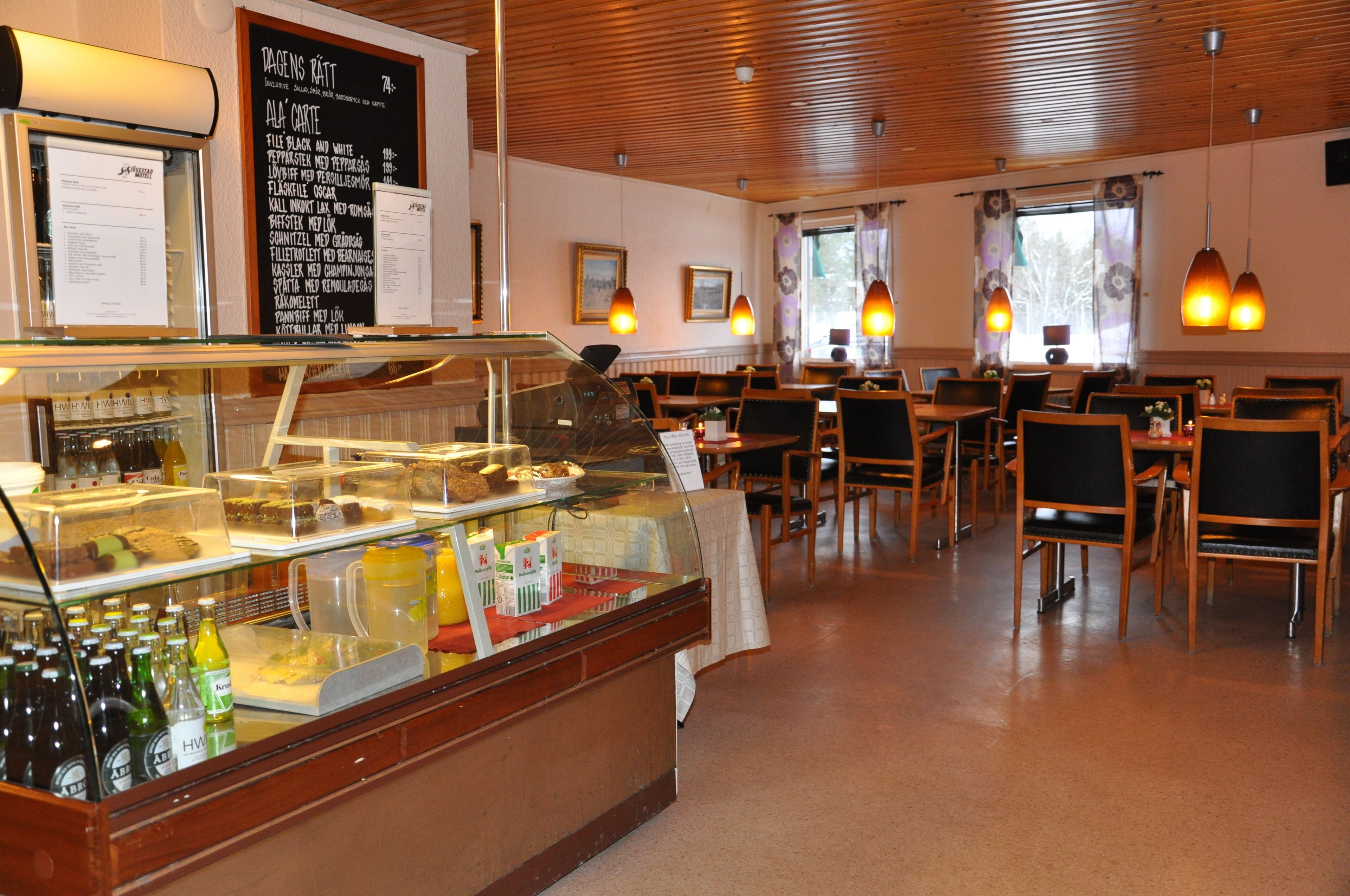 lunch and dinner served, scandinavian cuisine