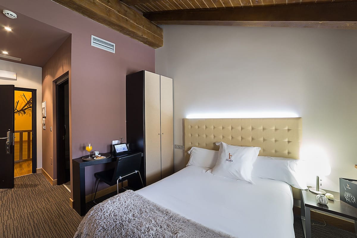 Minibar, una cassaforte in camera, una scrivania, tende oscuranti