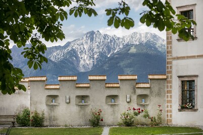 JUFA Hotel Schloss Röthelstein