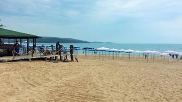 Prática de esqui aquático