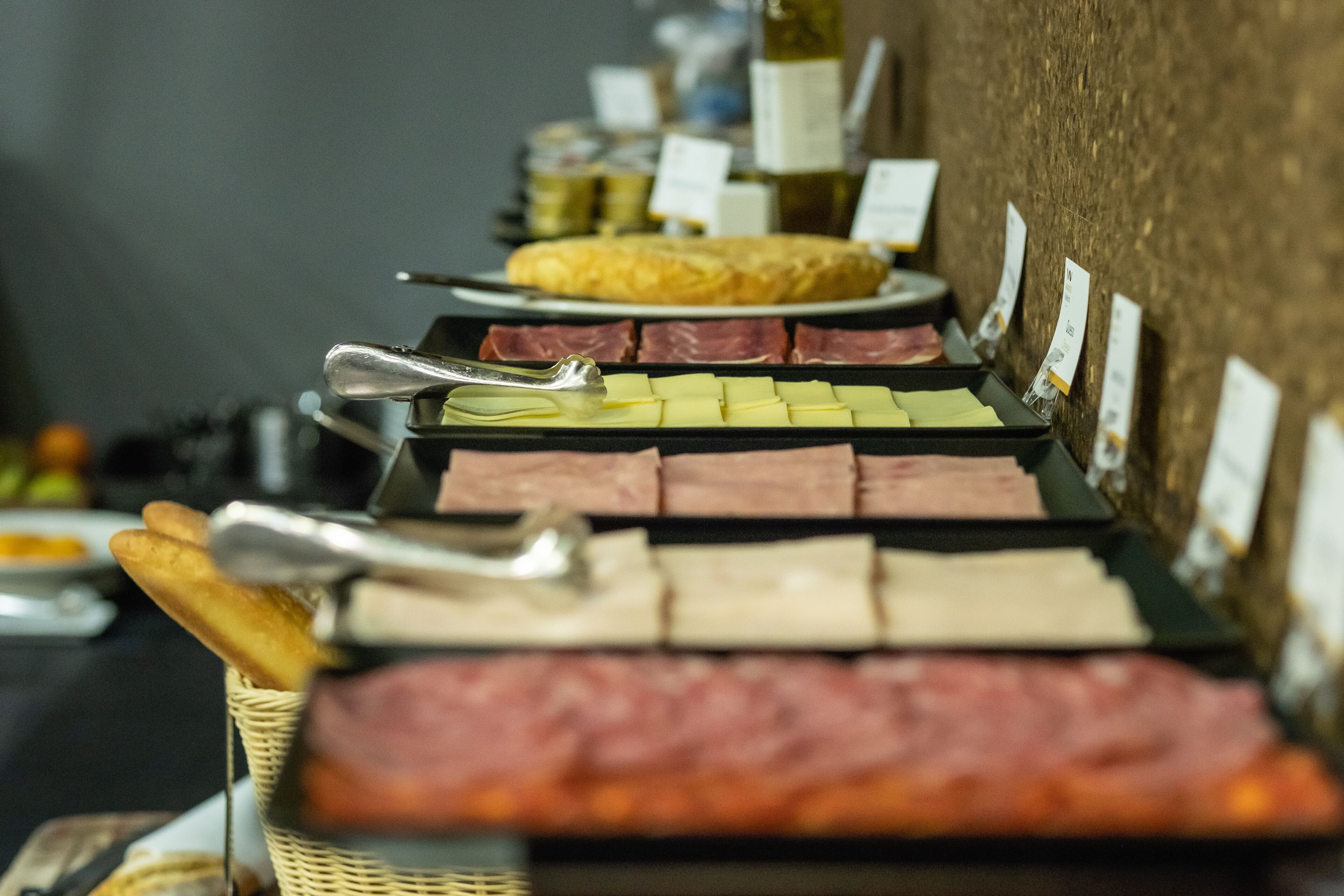 daily continental breakfast (eur 8.5 per person)