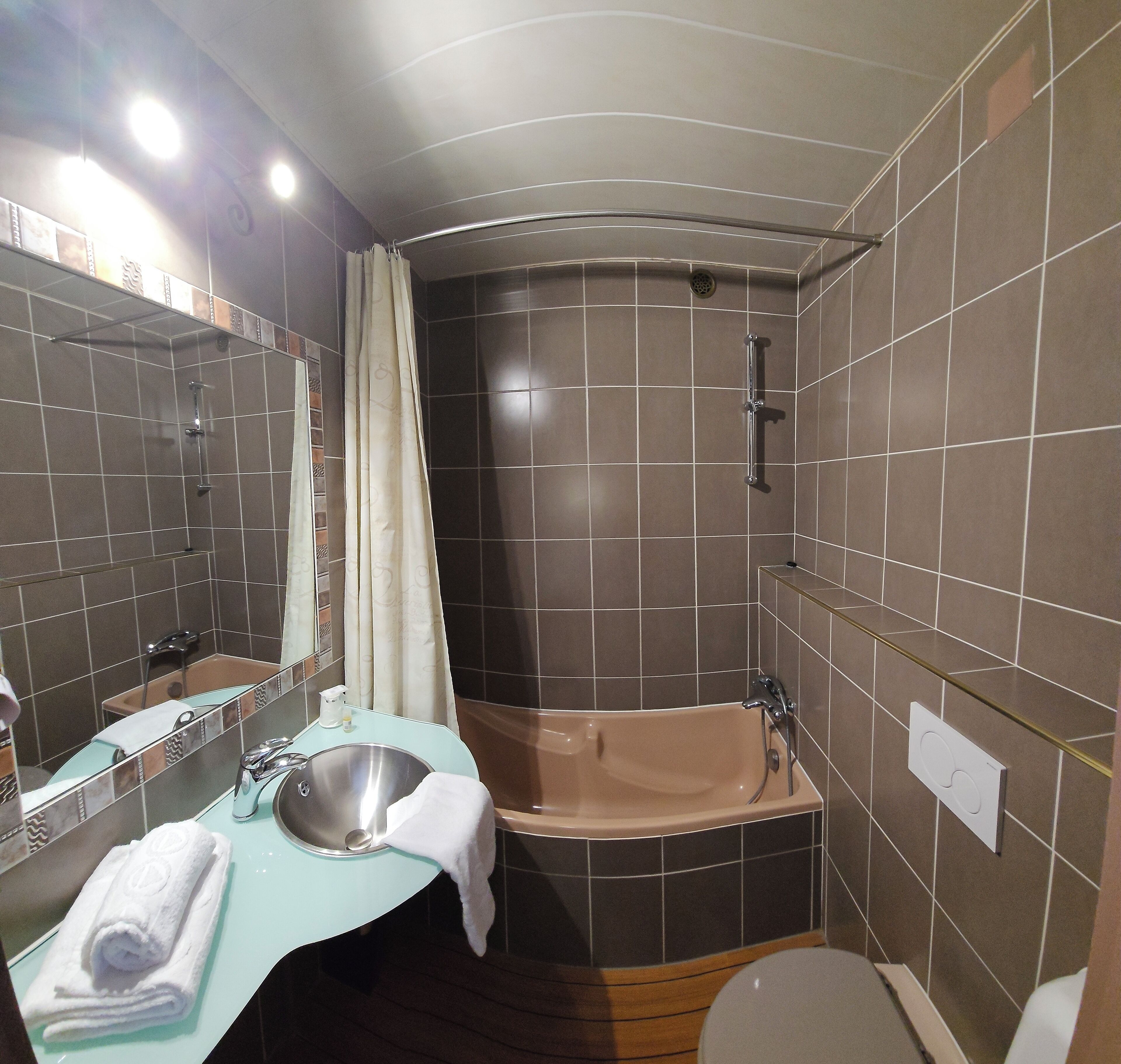 standard twin room | bathroom | hair dryer, towels