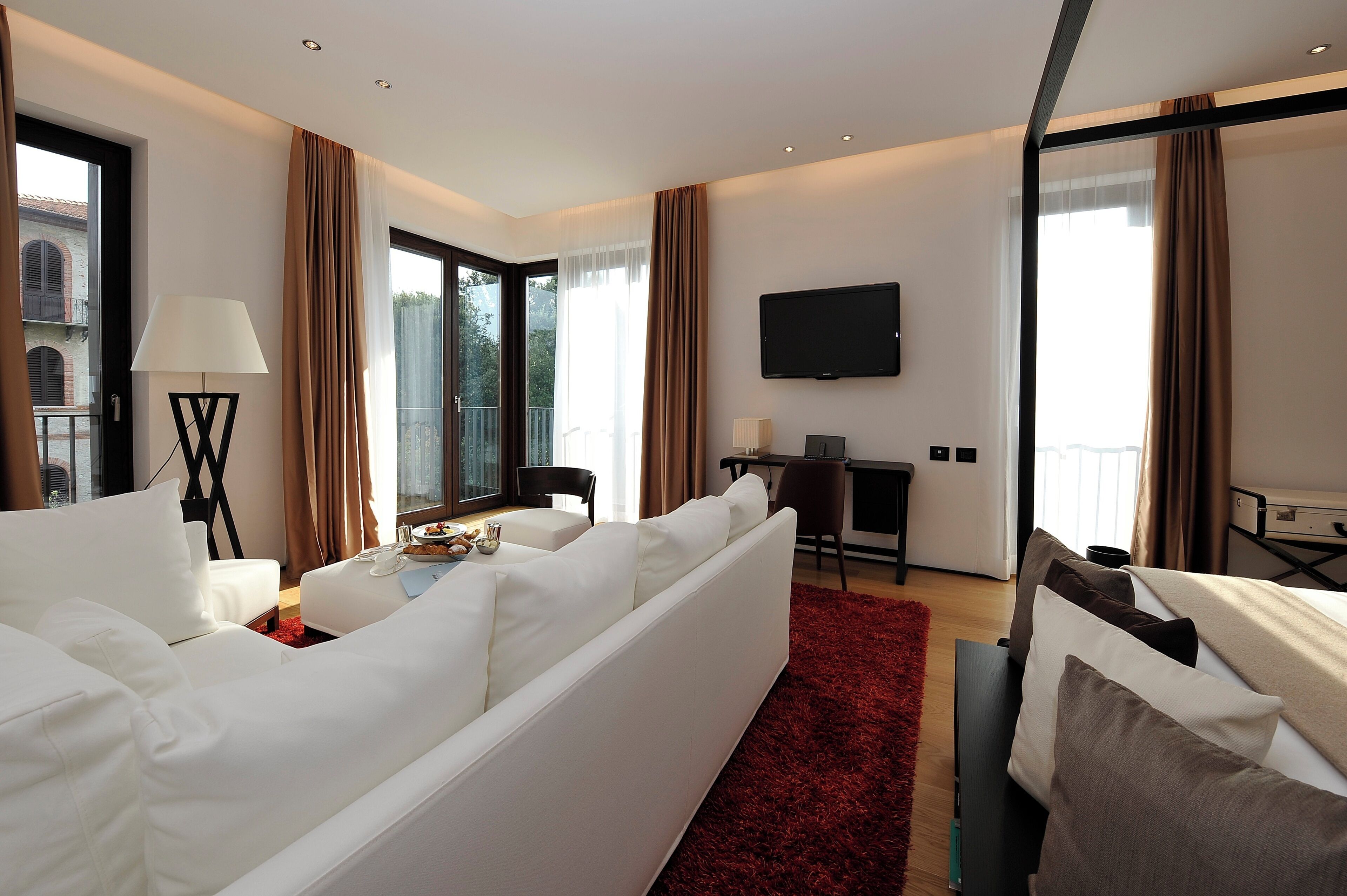 Executive Suite (The Space) | Egyptian cotton sheets, premium bedding, down comforters, minibar