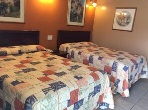 Double Room, Non Smoking | Individually decorated, individually furnished, desk, blackout curtains - Budget Inn And Suites (Abbeville)