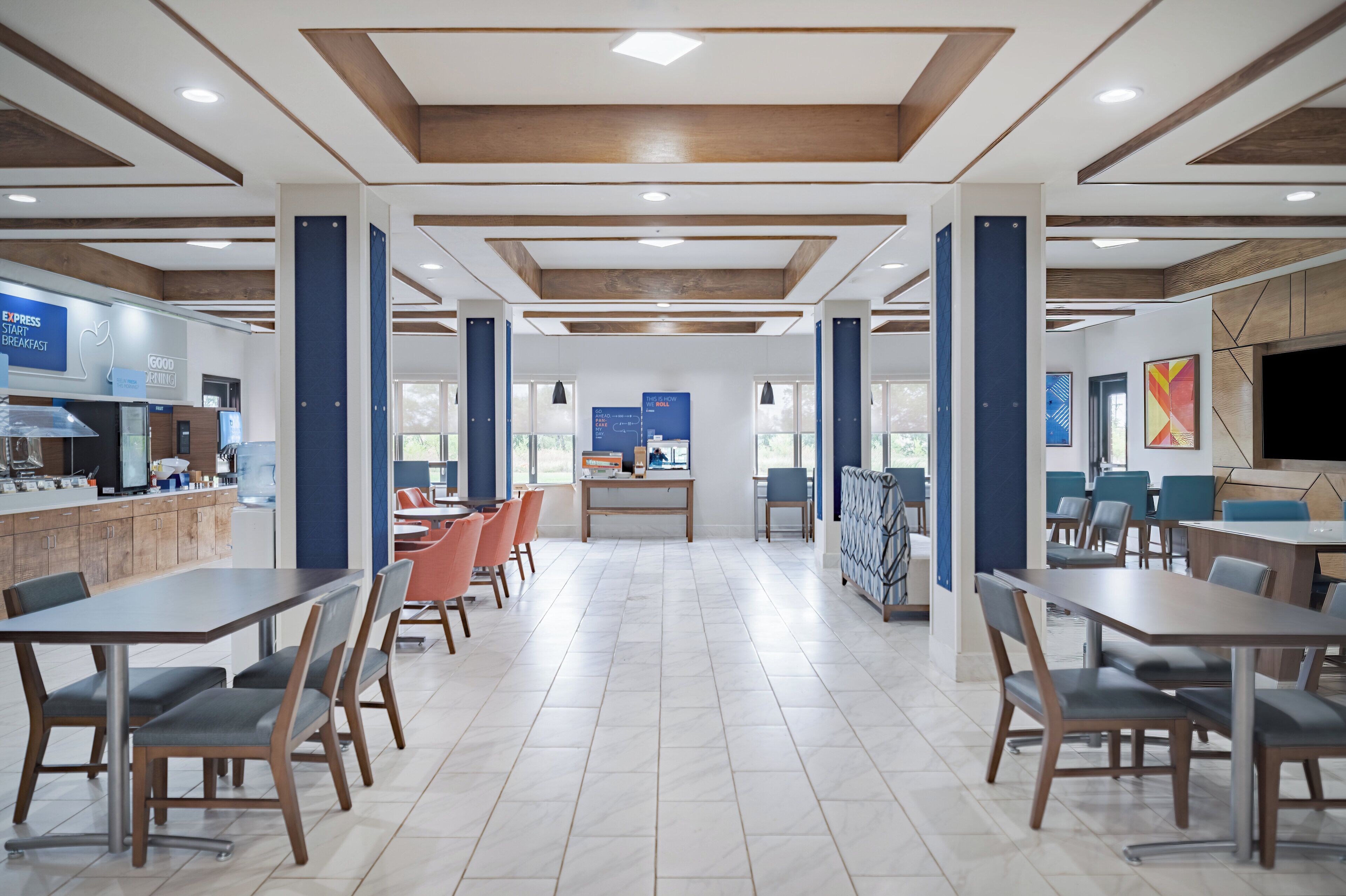 含每日吃到飽早餐