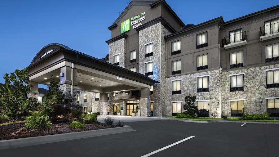 Holiday Inn Express & Suites Conway by IHG