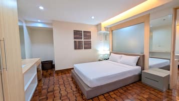 One Bedroom | In-room safe, desk, blackout curtains, iron/ironing board