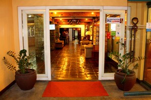 Property entrance - El Cielito Hotel Baguio (Baguio)
